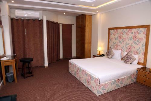 Grand Islamabad Hotel