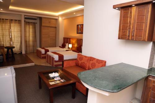 Grand Islamabad Hotel