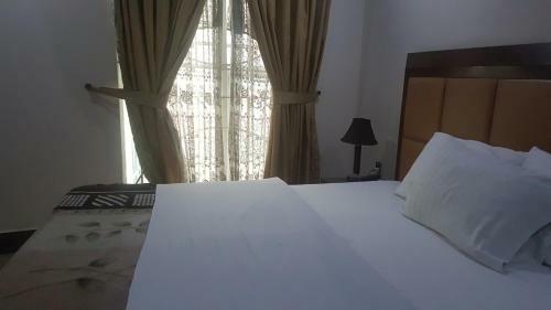 Midtown Hotel