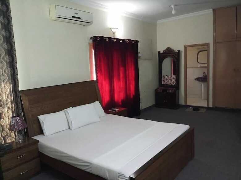 Hostal Orion Inn
