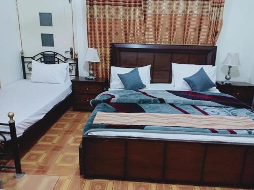 Hostal New Pyramid Guest House