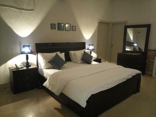 Hostal New Pyramid Guest House