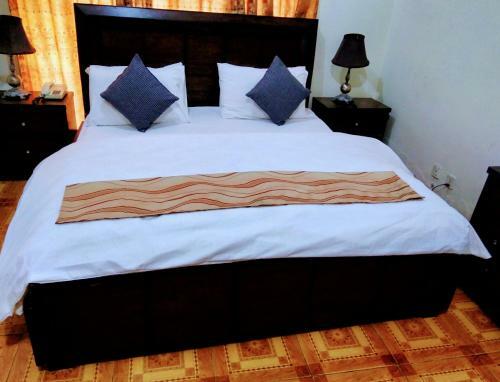 Hostal New Pyramid Guest House