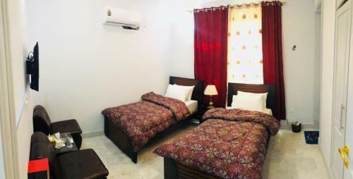 Hostal Rio Inn Guest House