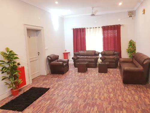 Hostal Rio Inn Guest House