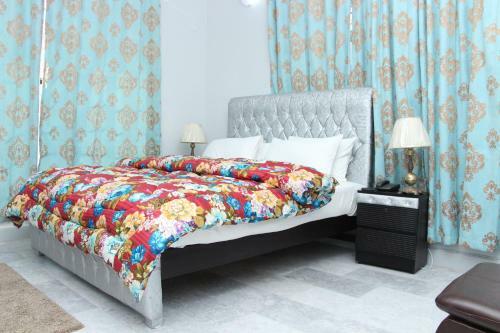 Hostal Rio Inn Guest House