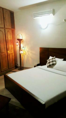 Hostal Royal Cottage Guest House