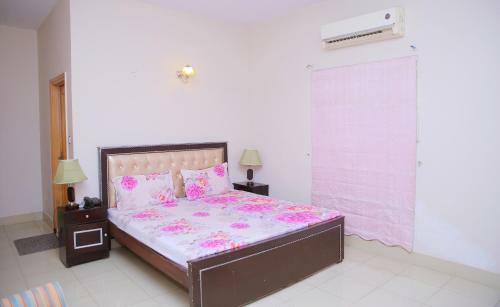 Hotel Shawnze House