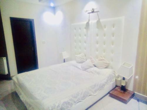 Furnished 2bed Apartment