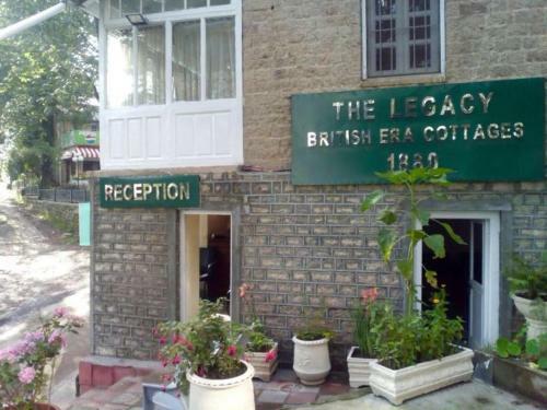 Lodge The Legacy - British Era Cottages