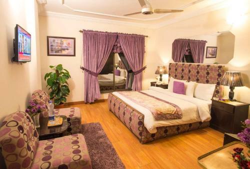 Hotel Days Inn Murree