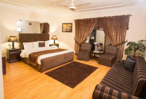 Hotel Days Inn Murree