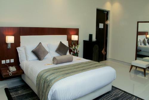 Hotel Avari Xpress Boutique Residence