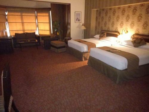 Sunfort Hotel