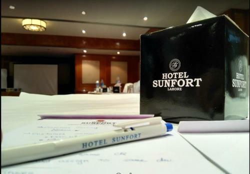 Sunfort Hotel