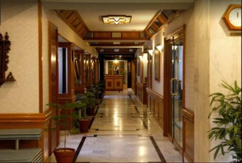 Sunfort Hotel