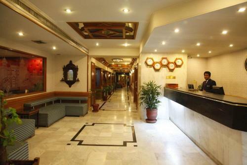 Sunfort Hotel