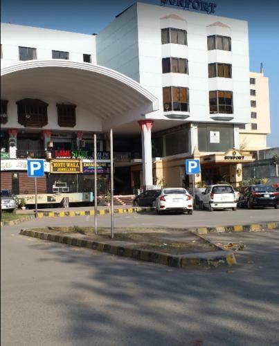 Sunfort Hotel