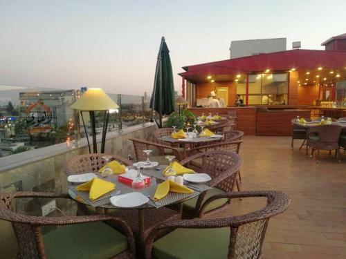 Maisonette Xpress Hotel
