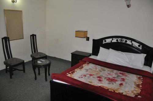 Hostal Travis Luxury Guest House
