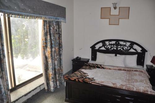 Hostal Travis Luxury Guest House