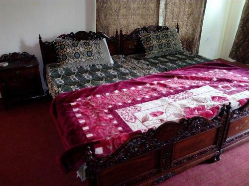 Pir Sohawa Hotel