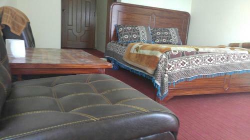 Pir Sohawa Hotel