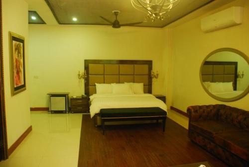 Hotel Greenfields Country Club