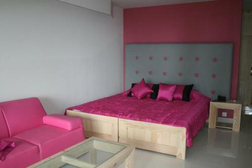 Hotel Summer Retreat