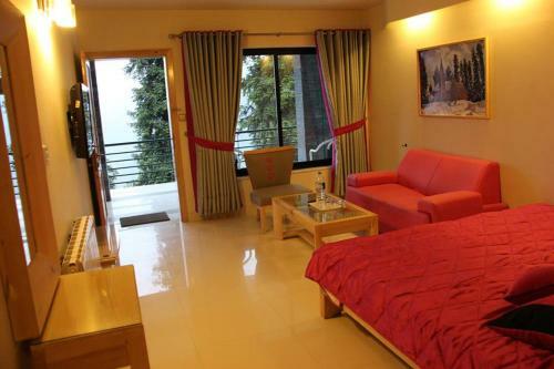 Hotel Summer Retreat