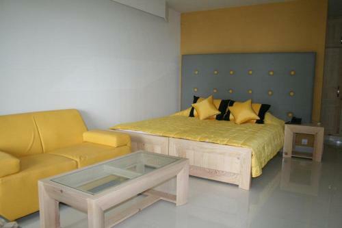 Hotel Summer Retreat