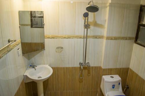 Hotel Sehwan Divine
