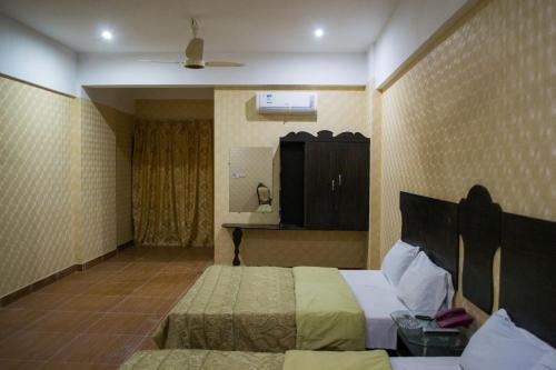 Hotel Sehwan Divine