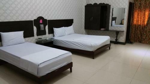 Hotel Sehwan Divine