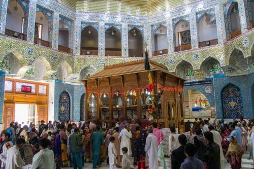 Hotel Sehwan Divine