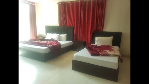 Al Hamrah Hotel