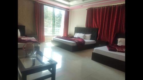 Al Hamrah Hotel