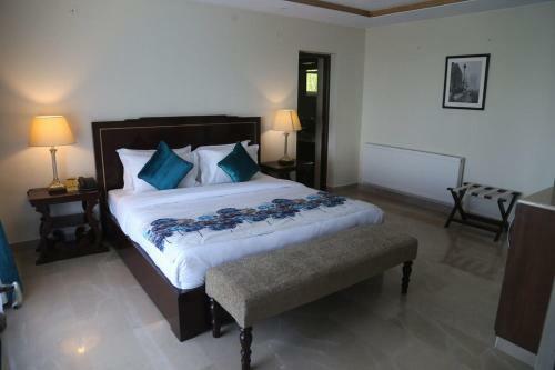 Hostal The Mont Calm