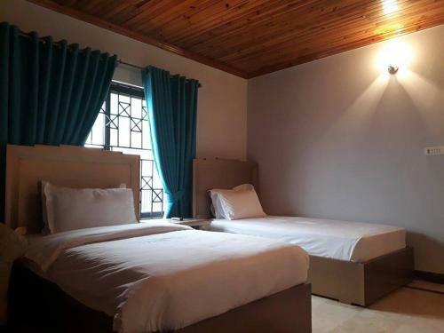 Hostal The Mont Calm