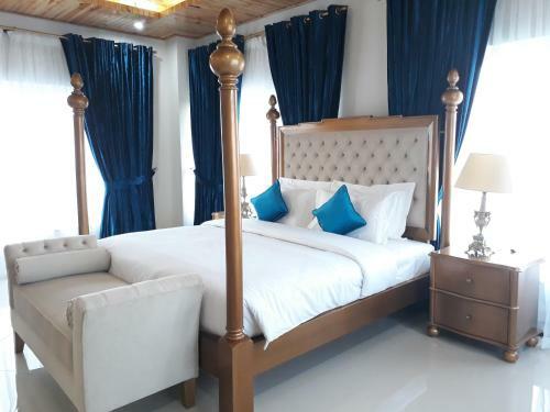 Hostal The Mont Calm