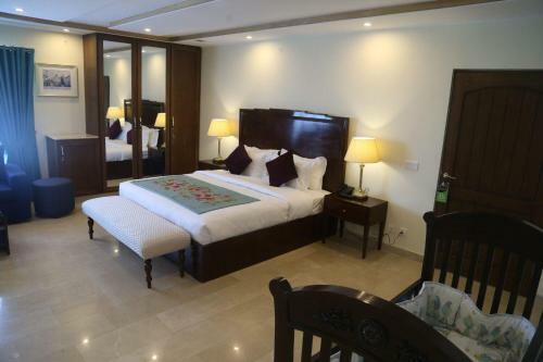 Hostal The Mont Calm