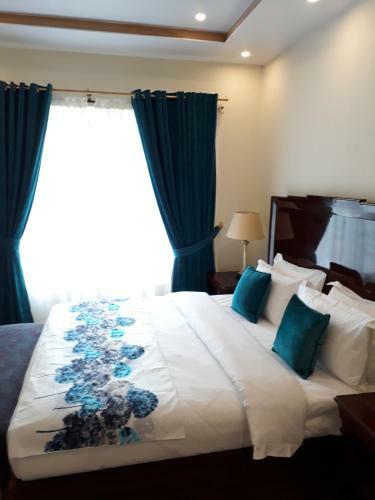 Hostal The Mont Calm