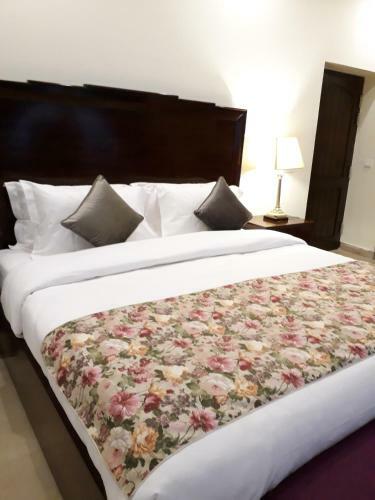 Hostal The Mont Calm