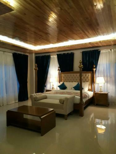 Hostal The Mont Calm