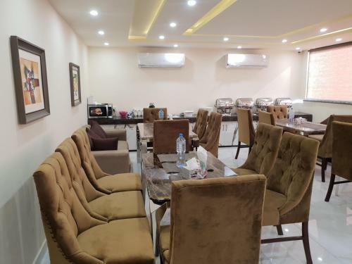 Hotel Avalon Executive Suites