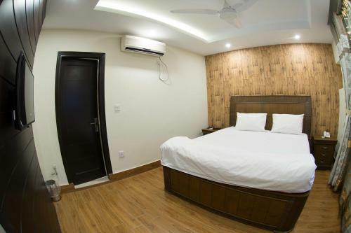 Karakuram Hotel