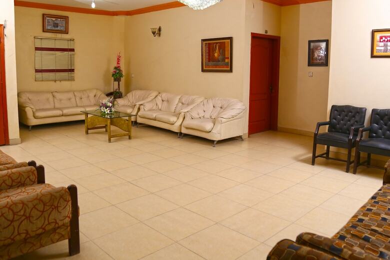 Hotel Luxury Inn