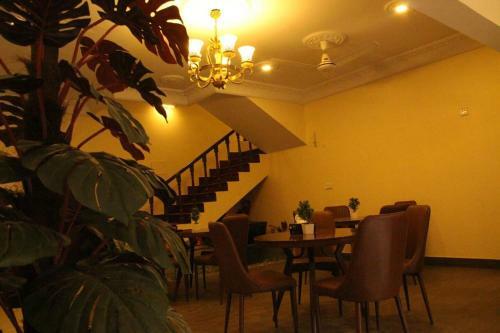 Hotel Luxury Inn