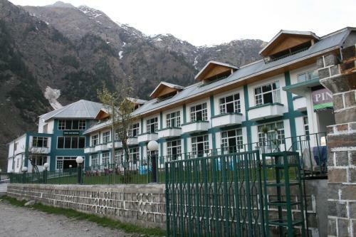 Pine Top Hotels Naran