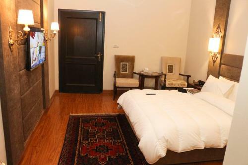 Hotel Shelton Rezidor Swat
